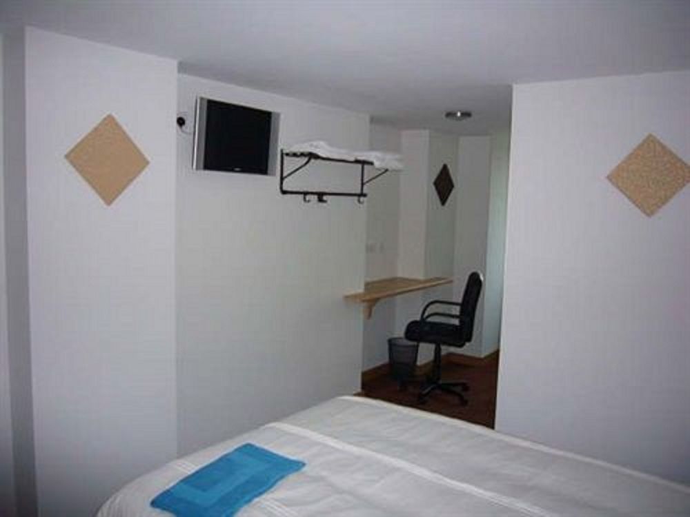 Hounslow Central Hotel