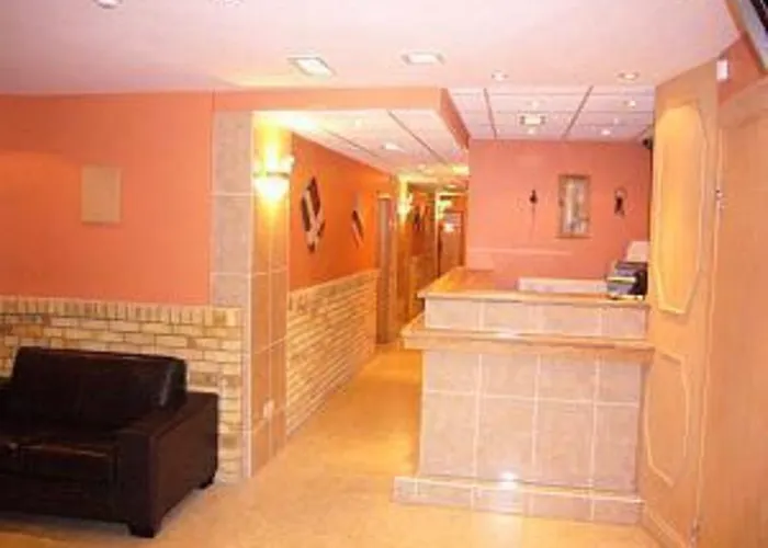 Hounslow Central Hotel