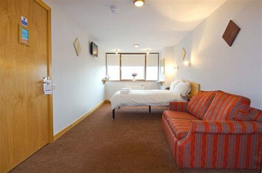 Hounslow Central Hotel