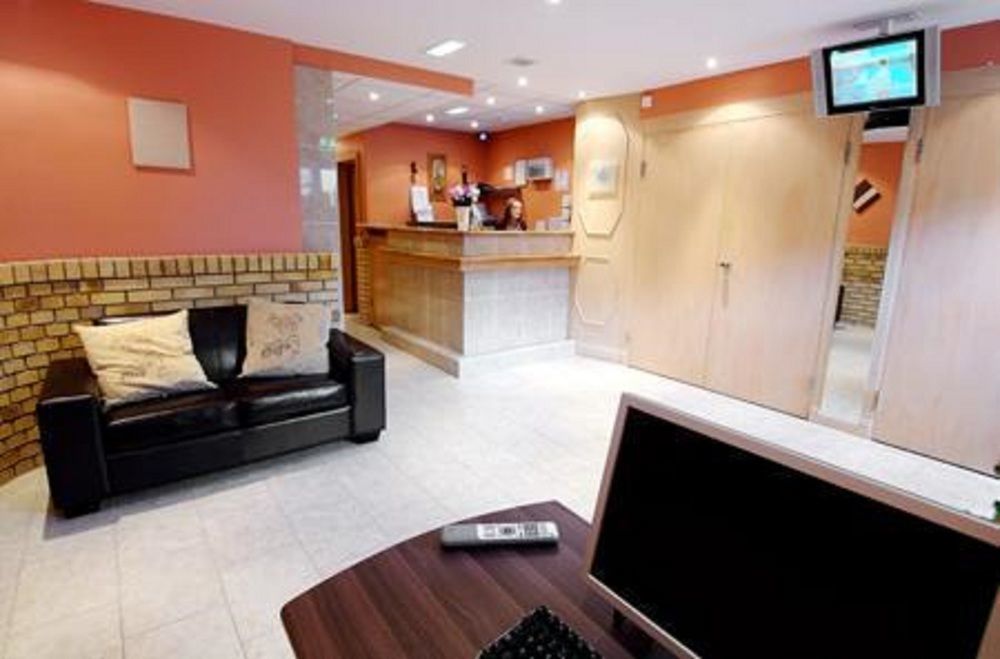 Hotel Hounslow Central Hotel